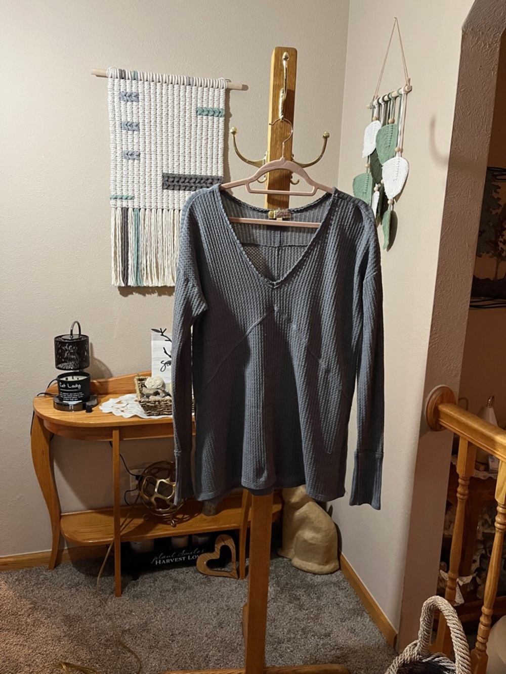 princess vera wang Gray Ribbed Knit Top